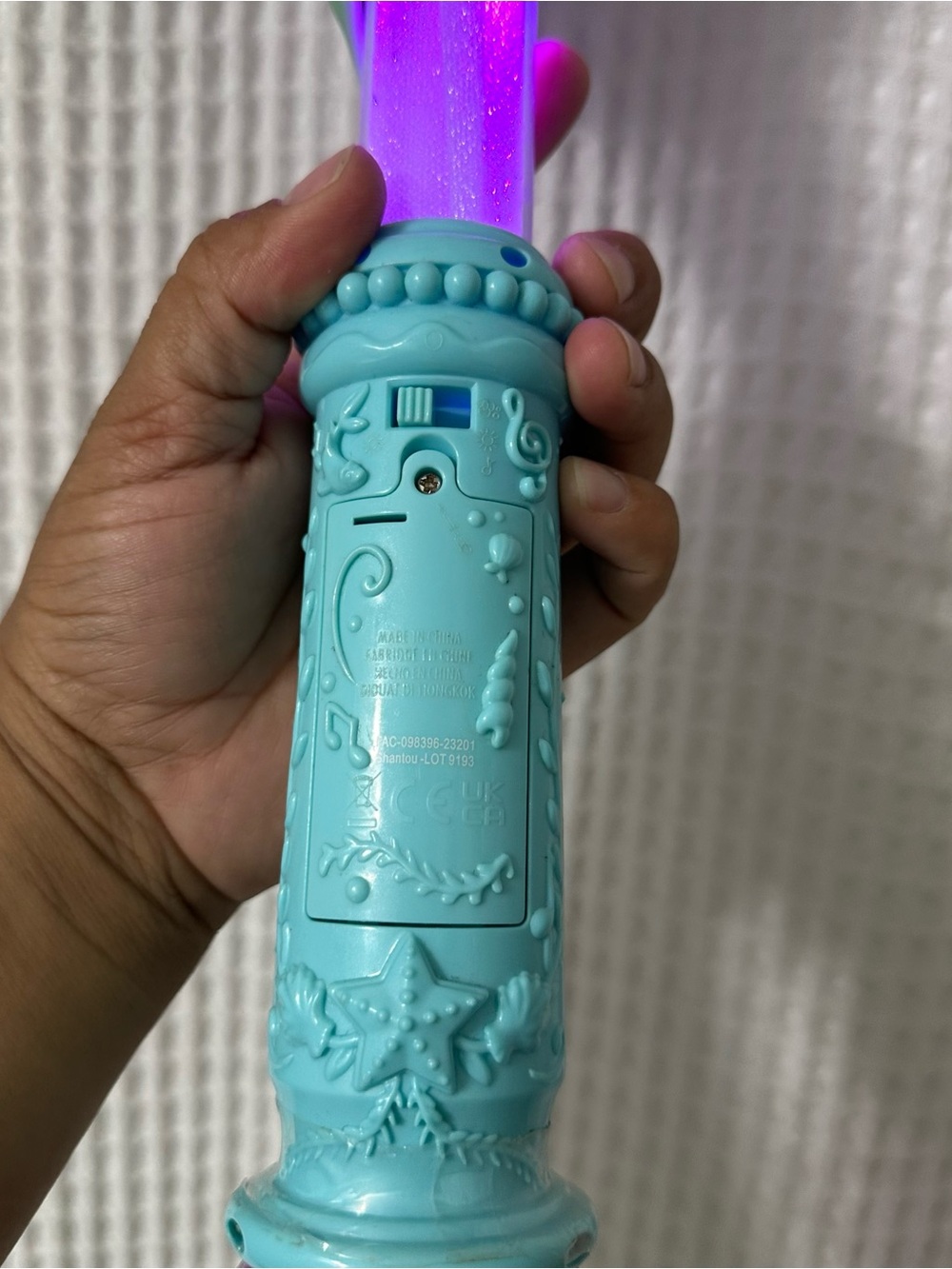 Disney The Little Mermaid Light Up Bubble Making Wand - Picture 6 of 6